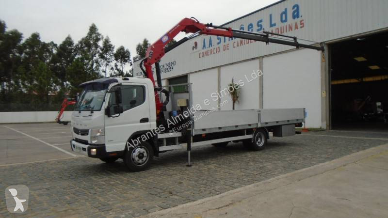 Véhicule utilitaire Mitsubishi Fuso