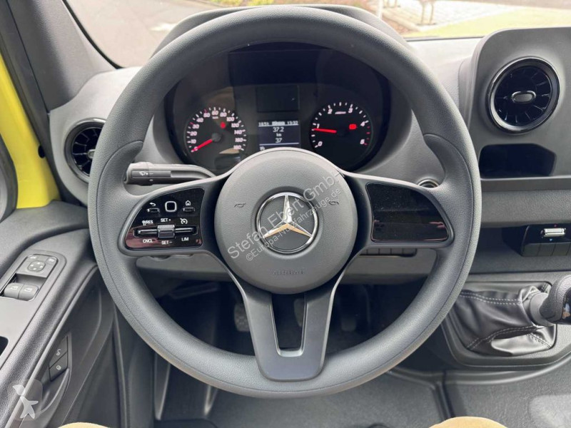 Užitkové vozidlo Mercedes 317 CDI...