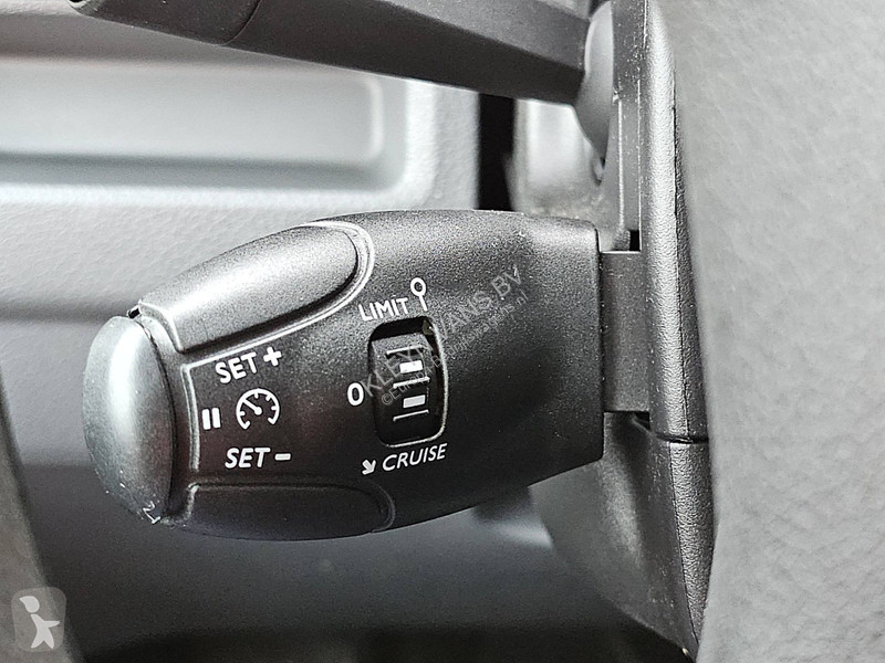 Véhicule utilitaire Toyota ELECTRIC 50 KWH L3...