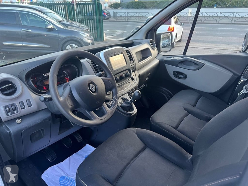 عربة نفعية Renault TRAFIC III FG L2H1 1200 1.6...