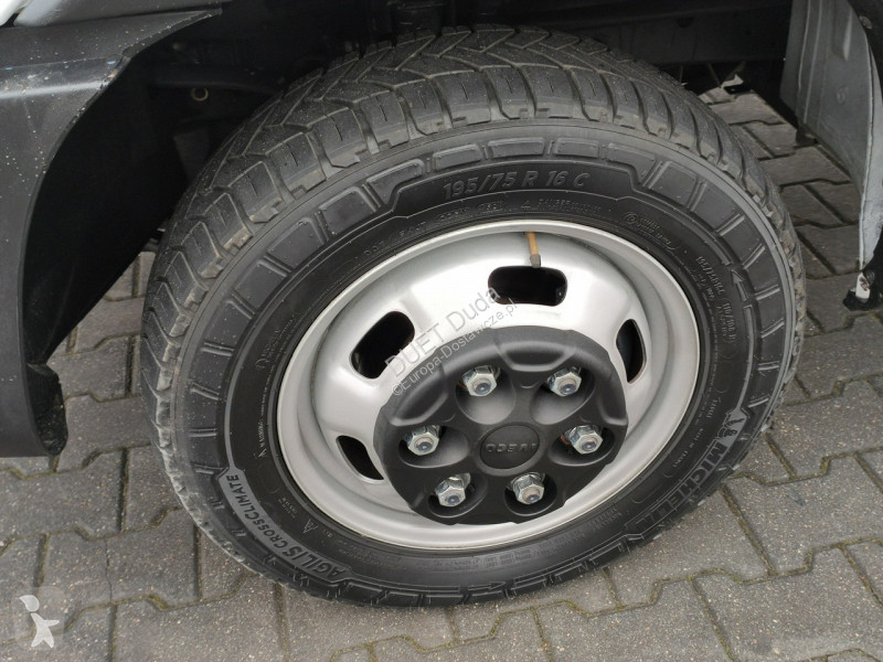 Veicolo commerciale Iveco 35C14