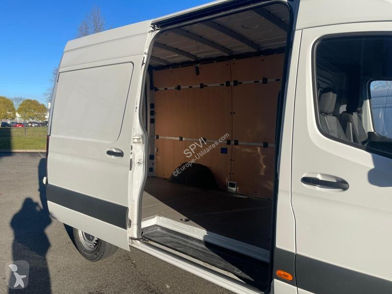 Autoutilitară Mercedes Fg 315 CDI 37 3T5 First...