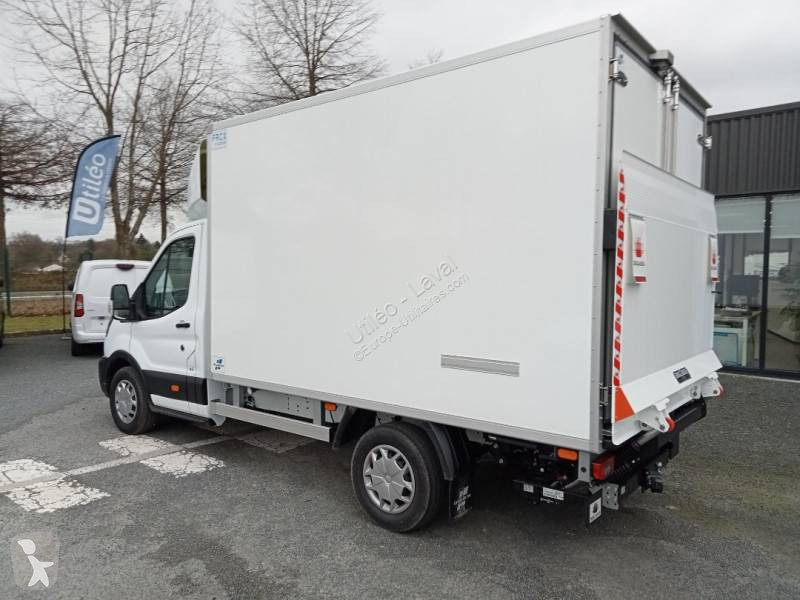 Véhicule utilitaire Ford