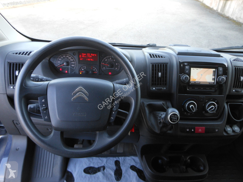 Véhicule utilitaire Citroën 35 L2H2 2.0 Bluehdi...