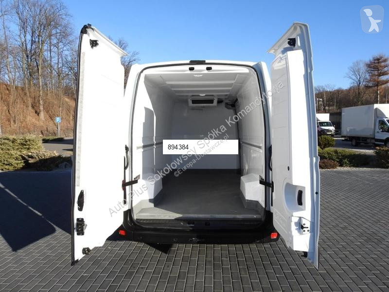 Autoutilitară Renault MASTER FURGON CHŁODNIA...