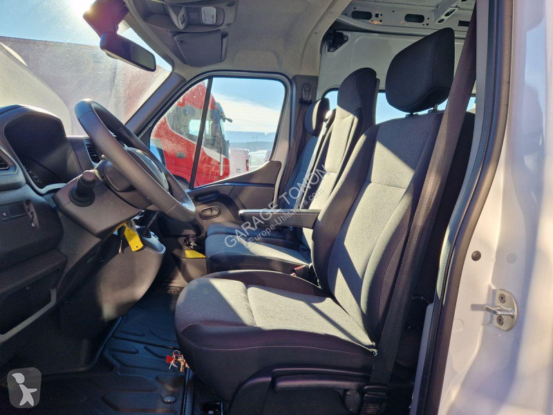 Furgoneta Renault L3H2 150 DOUBLE CABINE