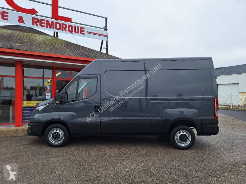 Furgoneta Iveco