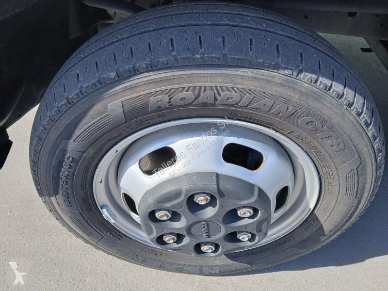 Veicolo commerciale Iveco  35C12 CAJA BASCULANTE