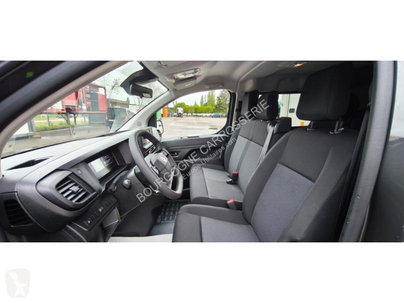 Véhicule utilitaire Opel VIVARO M1 2900 2.5...