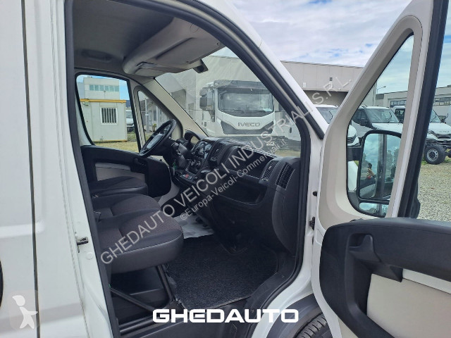 Nyttofordon Peugeot Boxer III 335 E5 2014 -...