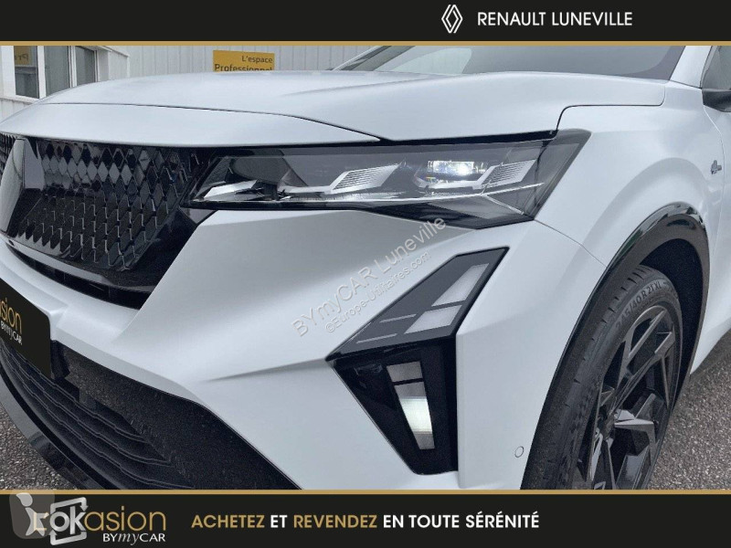Užitkové vozidlo Renault Rafale E-Tech 4x4 300