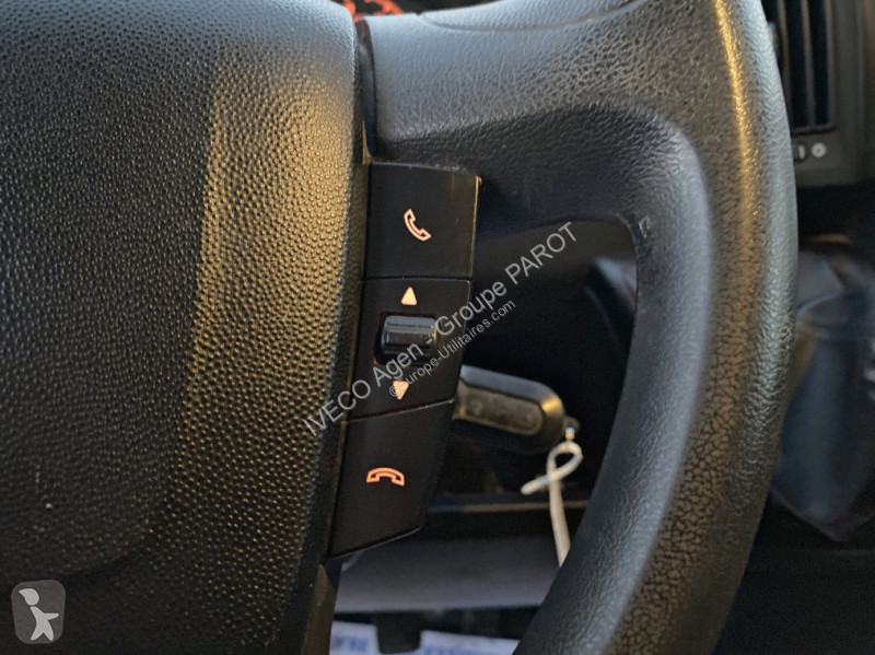 Furgoneta Citroën 33 L2H2 2.2 BlueHDi 140...