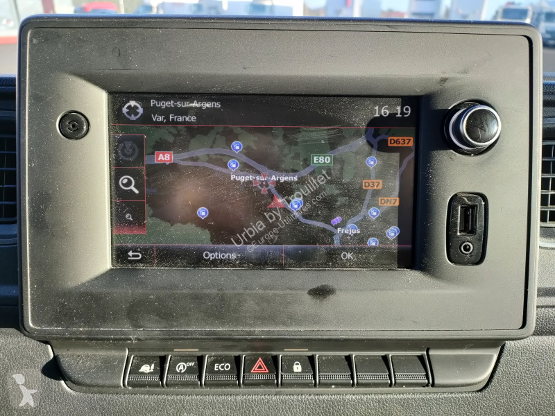 Véhicule utilitaire Renault FRIGO 12M3 165 CV...