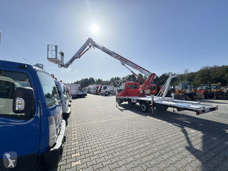 Véhicule utilitaire Iveco 35S12