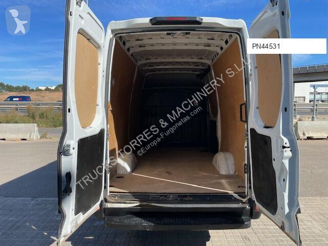 Furgoneta Iveco