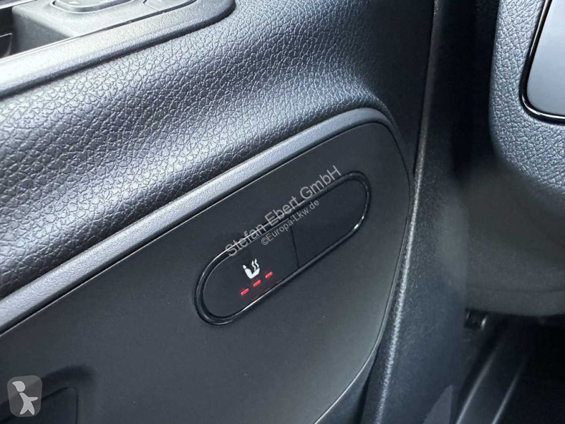 Véhicule utilitaire Mercedes 517 CDI 3665 9G...