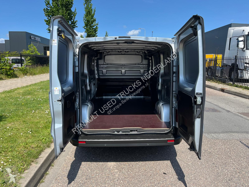 Furgoneta Renault E-Tech Red L2 H1, Airco, Nav,...