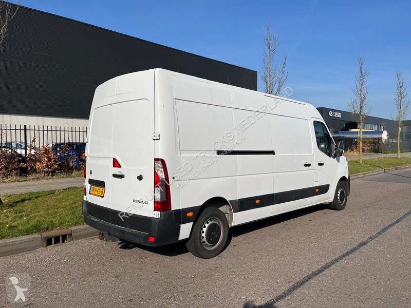 Užitkové vozidlo Renault 135,35 L3 H2,...