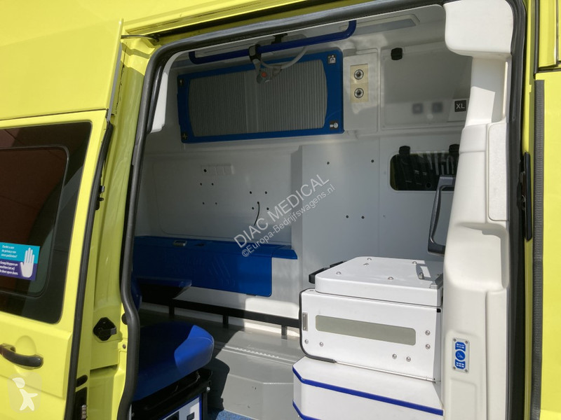 Véhicule utilitaire Volkswagen 2.0 TDI L2H2 Kombi