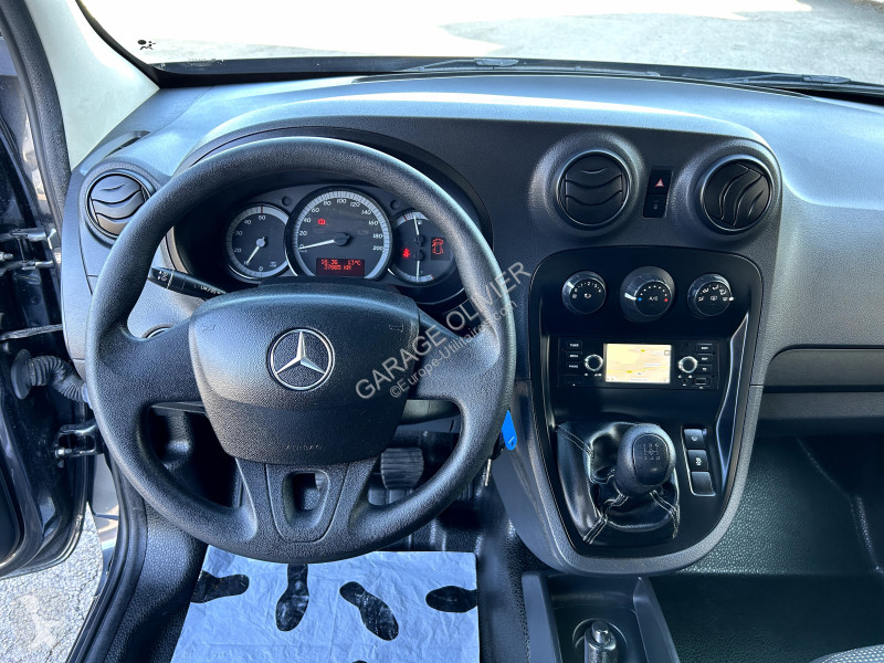 Véhicule utilitaire Mercedes Compact 109 1.5...
