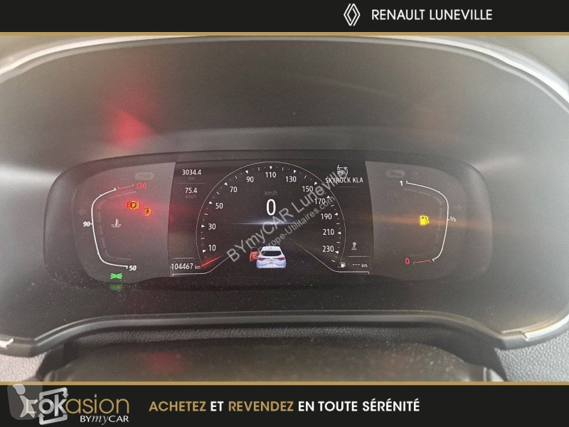Autoutilitară Renault Megane IV Berline Blue...