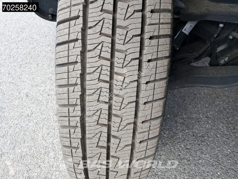 Nyttofordon Iveco 35C21 3.0L Automatik 2x...