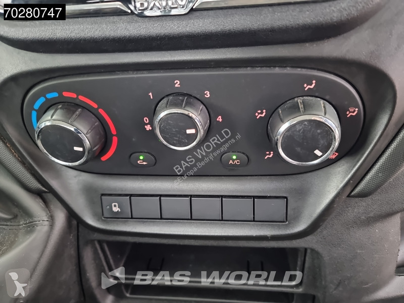 Autoutilitară Iveco 35C18 Open Laadbak 3.0L...