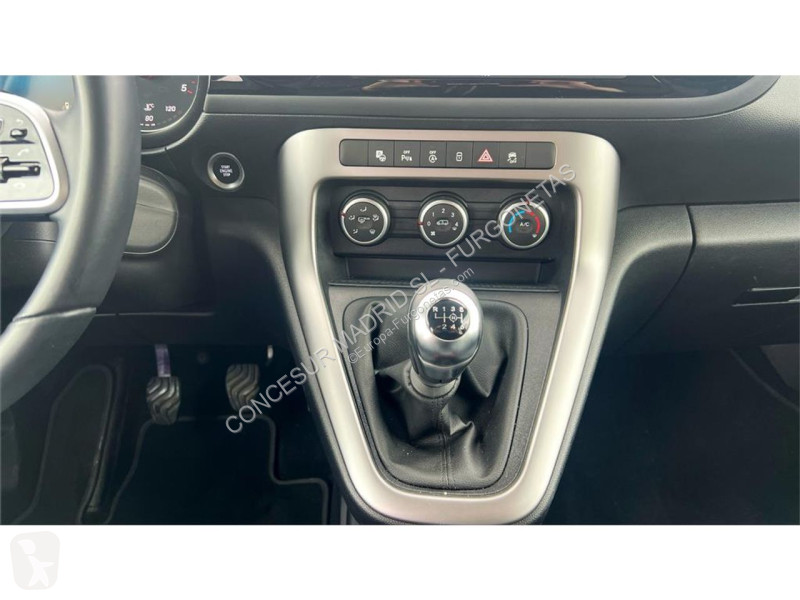 Užitkové vozidlo Mercedes 180 d