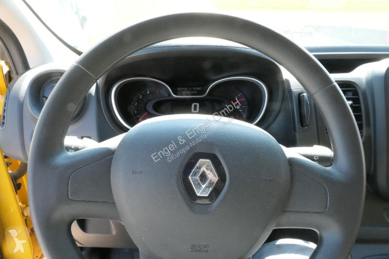 Veículo utilitário Renault Trafic dCi 120 L2H1