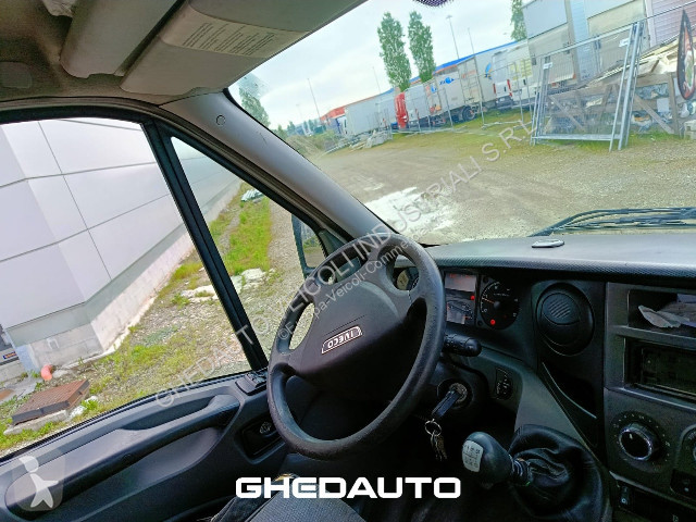 Véhicule utilitaire Iveco DAILY 35S15 - FURGONE...