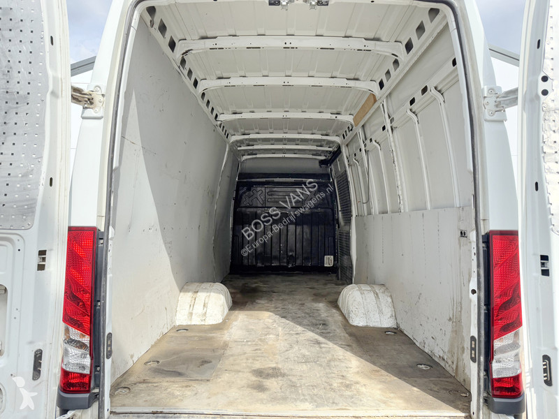 Nyttofordon Iveco 50C18 3.0L Automaat L4H2...