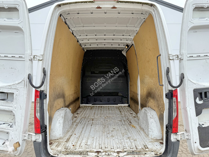 Véhicule utilitaire Mercedes 311 CDI L2H2 AC...