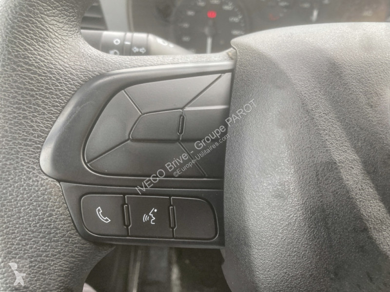 Veicolo commerciale Iveco 35C14 empattement...