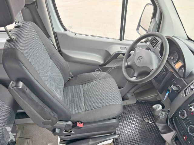 Véhicule utilitaire Mercedes 514 CDI Kipper...