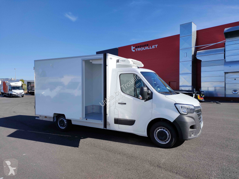 Véhicule utilitaire Renault FRIGO 12M3 145 CV...