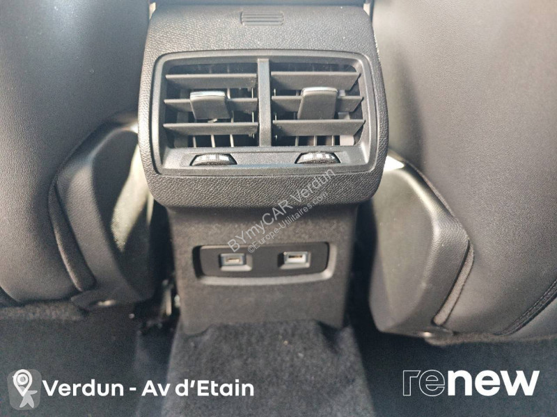 Veicolo commerciale Citroën C4 X PureTech 130...