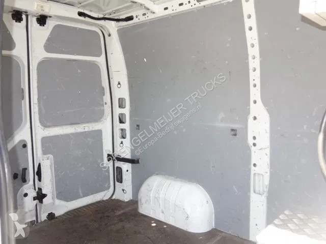 Furgoneta Renault 12 METER SKY WORKER