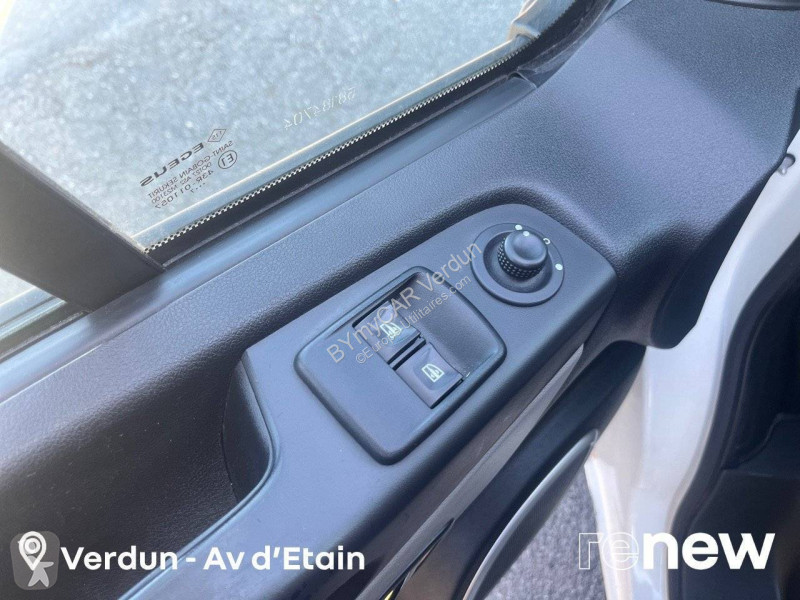 Veicolo commerciale Renault TRAFIC FGN L2H2...