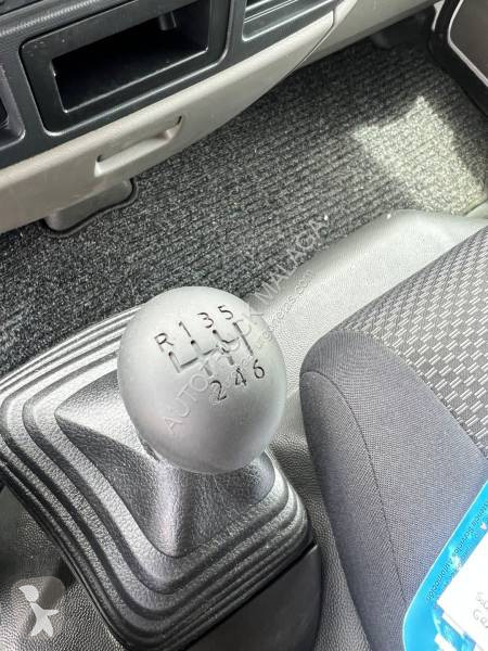 Véhicule utilitaire Nissan