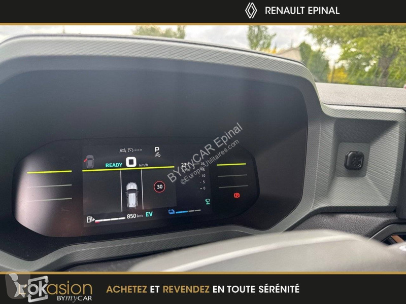 Veicolo commerciale Dacia Duster Hybrid 140 4x2