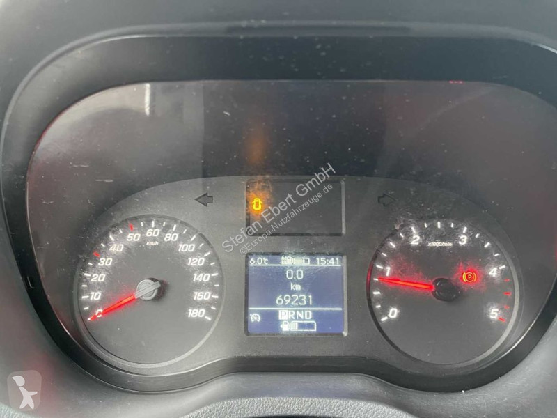 Nyttofordon Mercedes 317 CDI DoKa/Mixto Autom...