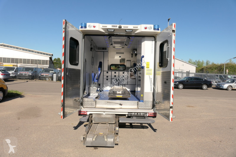 Véhicule utilitaire Mercedes Sprinter 519 CDI...