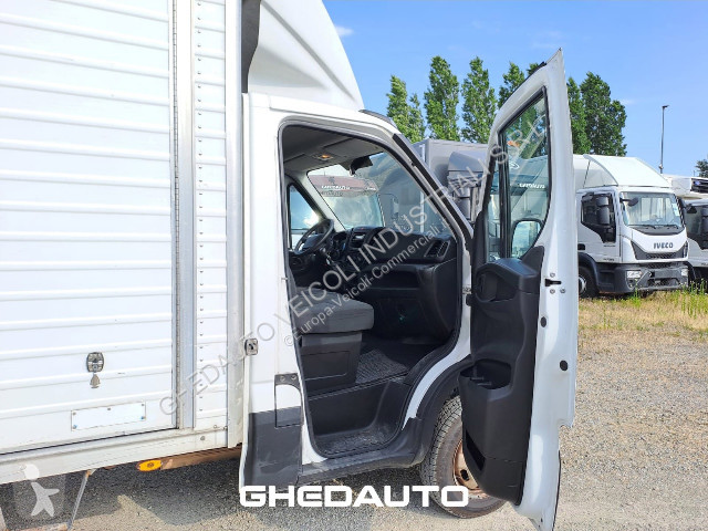 Veicolo commerciale Iveco Daily 35C14