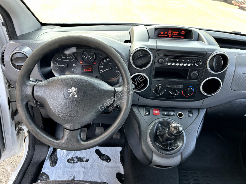 Peugeot Standard 1.6 Bluehdi 100 Premium van