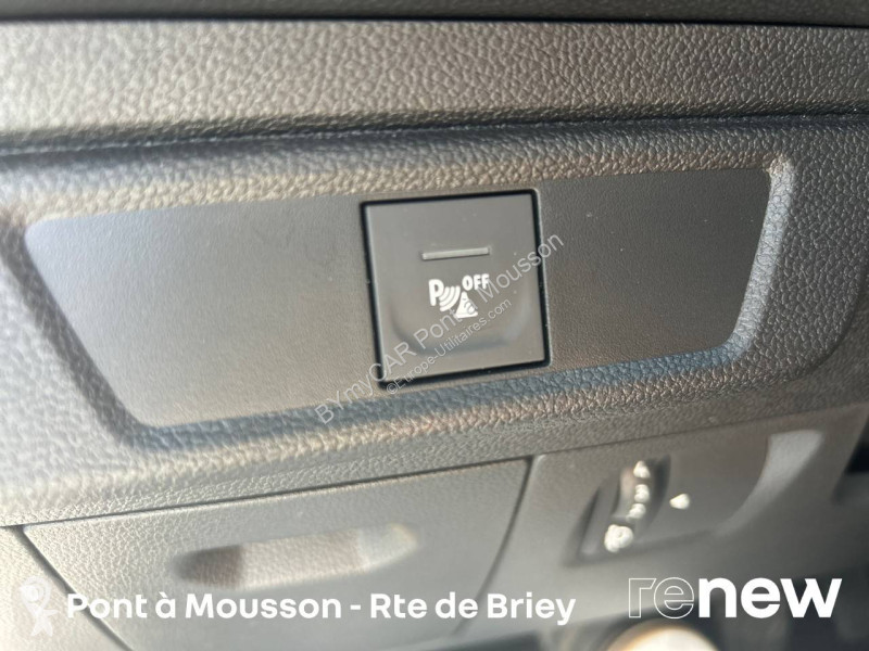 Autoutilitară Dacia Sandero SCe 65