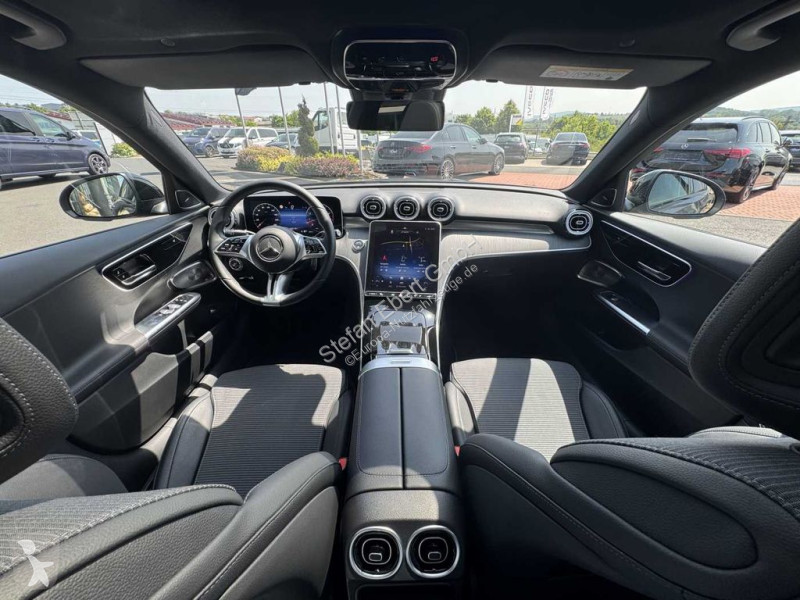 Véhicule utilitaire Mercedes C 300 4M...