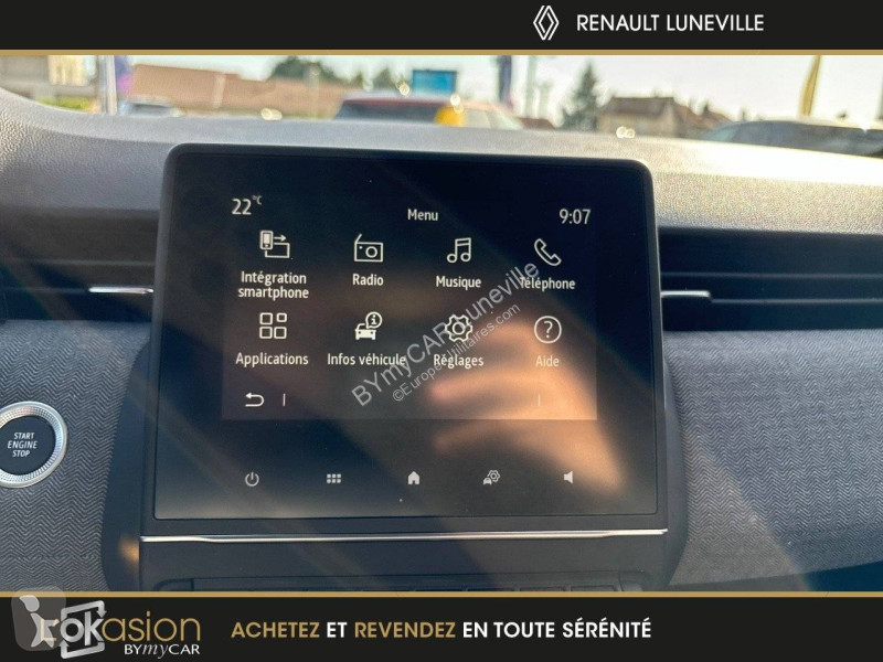 Véhicule utilitaire Renault Clio E-Tech full...
