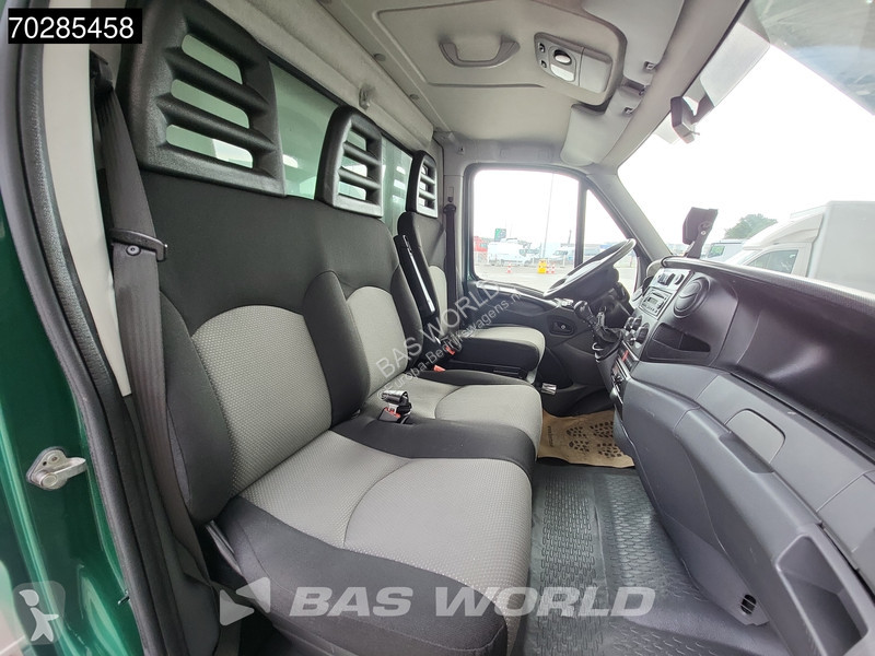 Véhicule utilitaire Iveco 40C15 BE Combi...