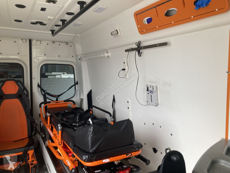 Furgoneta Mercedes 416 CDI Ambulance