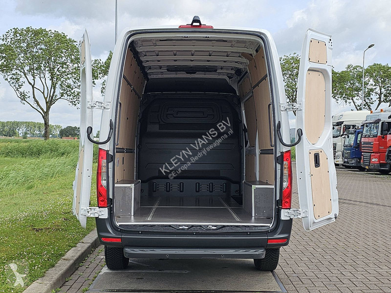 Bedrijfswagen Mercedes 317 L2H2 Navi Mbux
